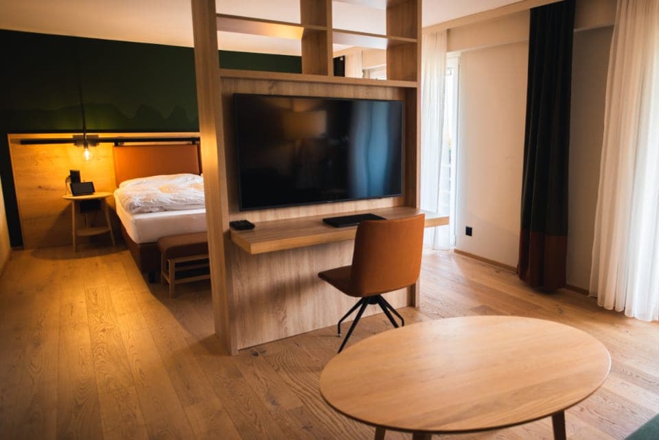 4 in a room at Ultimate Hostel, photo 4